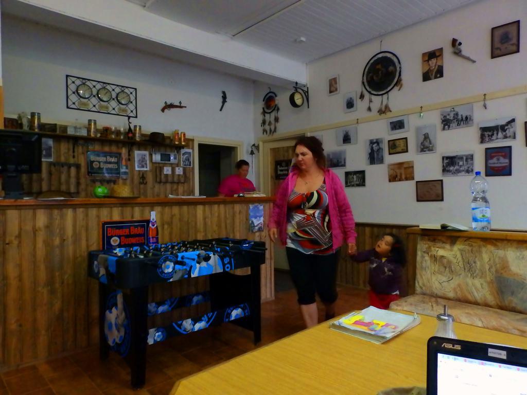 Protivín Kempink U Serifa מראה חיצוני תמונה